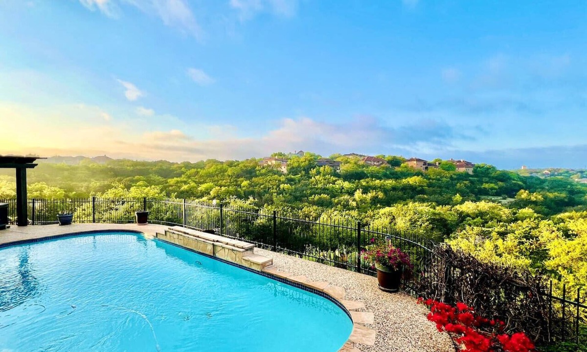 Stone Oak House | Best View in SATX! Exclusive Hilltop Gem|POOL|HTub