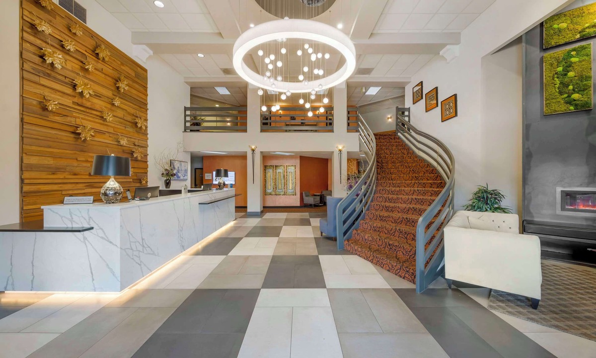Southeast Salem Hotel | Best Western Plus Mill Creek Inn