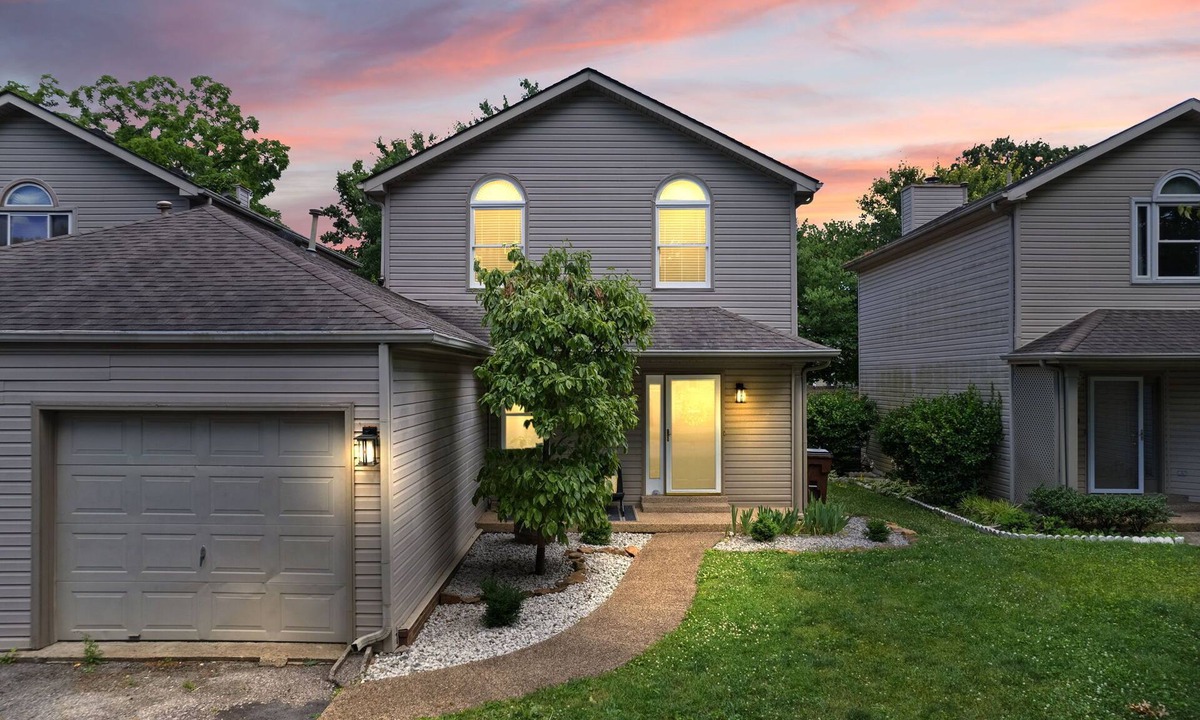 Picadome House | Convenient 3BR, Free Laundry, Wifi, & Parking