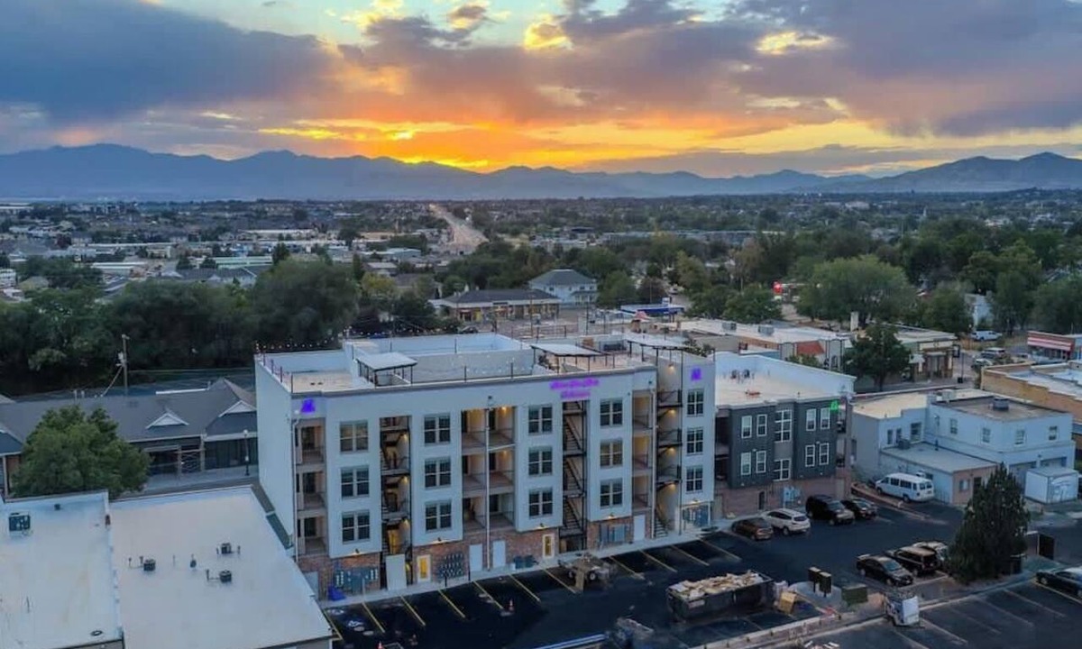 Pleasant Grove Condo | Heritage Suite – New Construction Beauty! Pets too