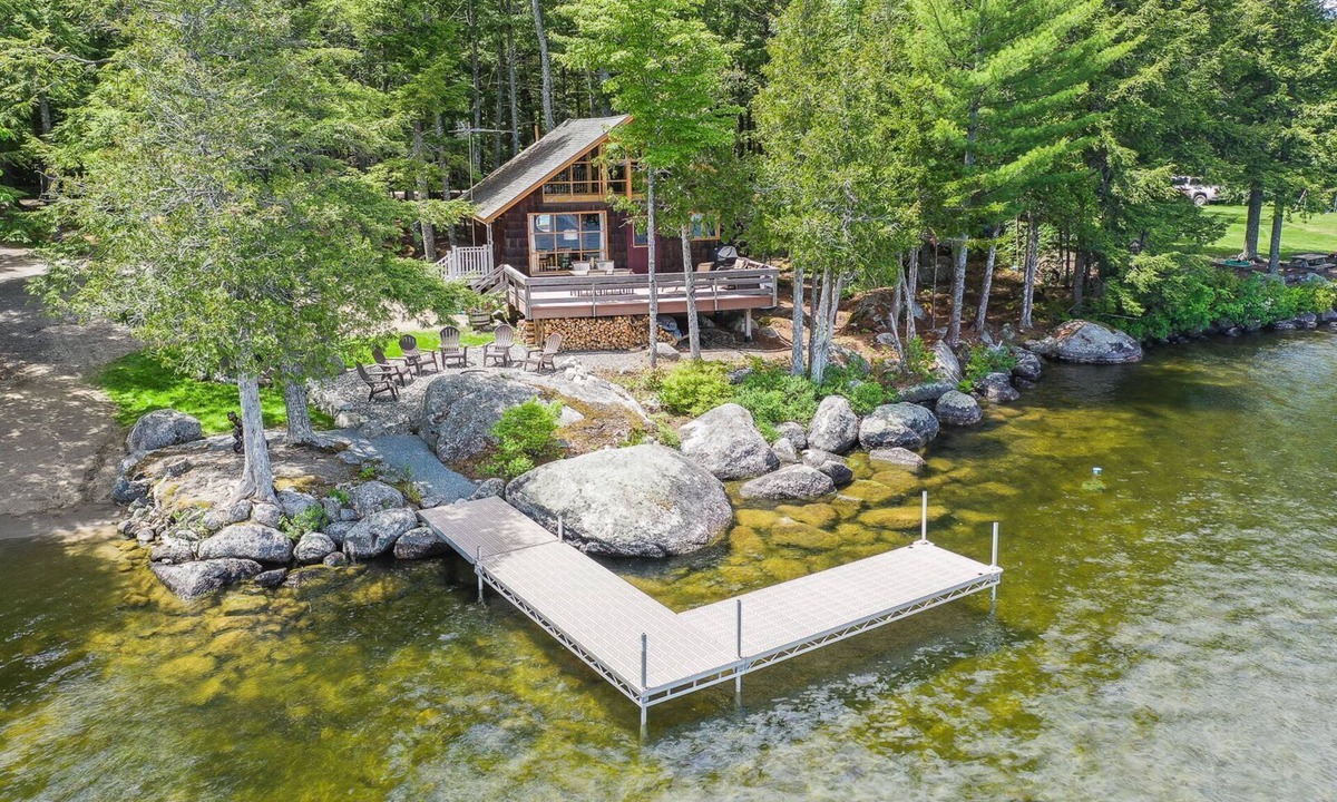 Otis House | Lake Front on Beech Hill Pond, 2 Kayaks, Canoe, Paddle Board Provided
