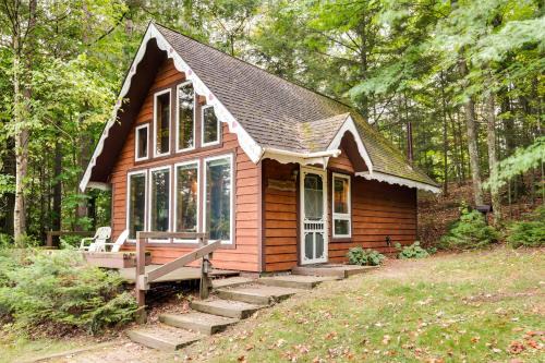 Hill House | Lakefront Ogema Vacation Rental Cabin w/Fire Pit!