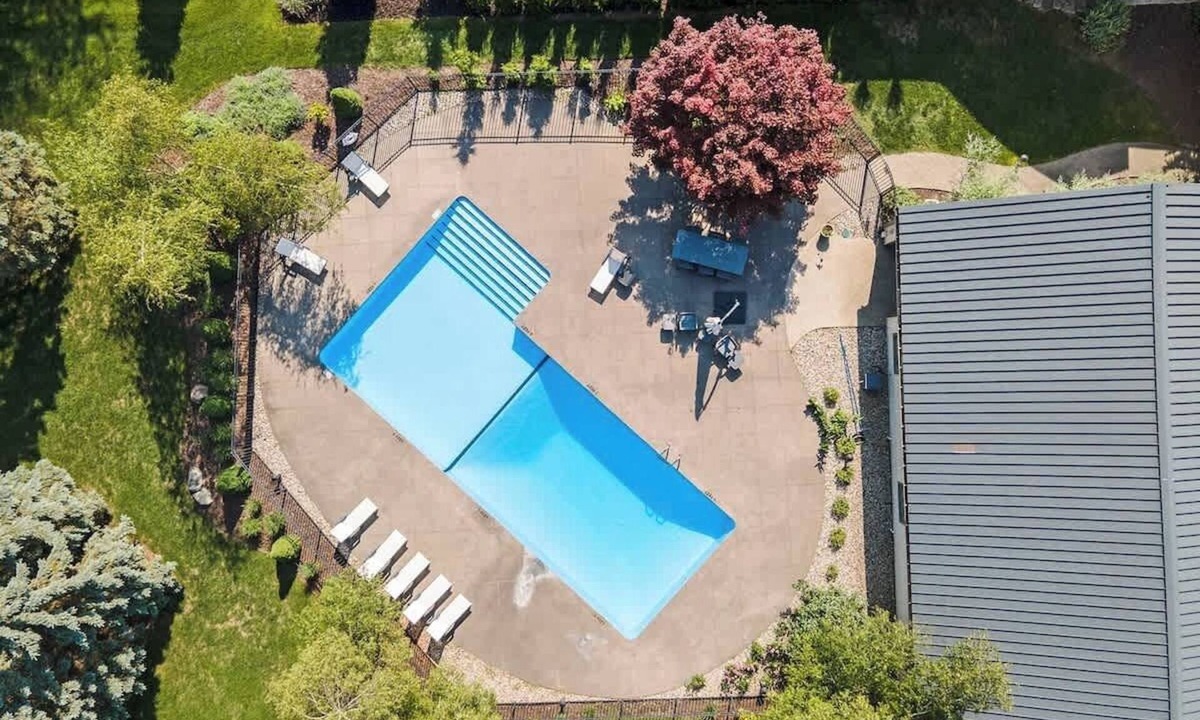 Douglas House | Lakescape | Heated Saltwater Pool | Near Town