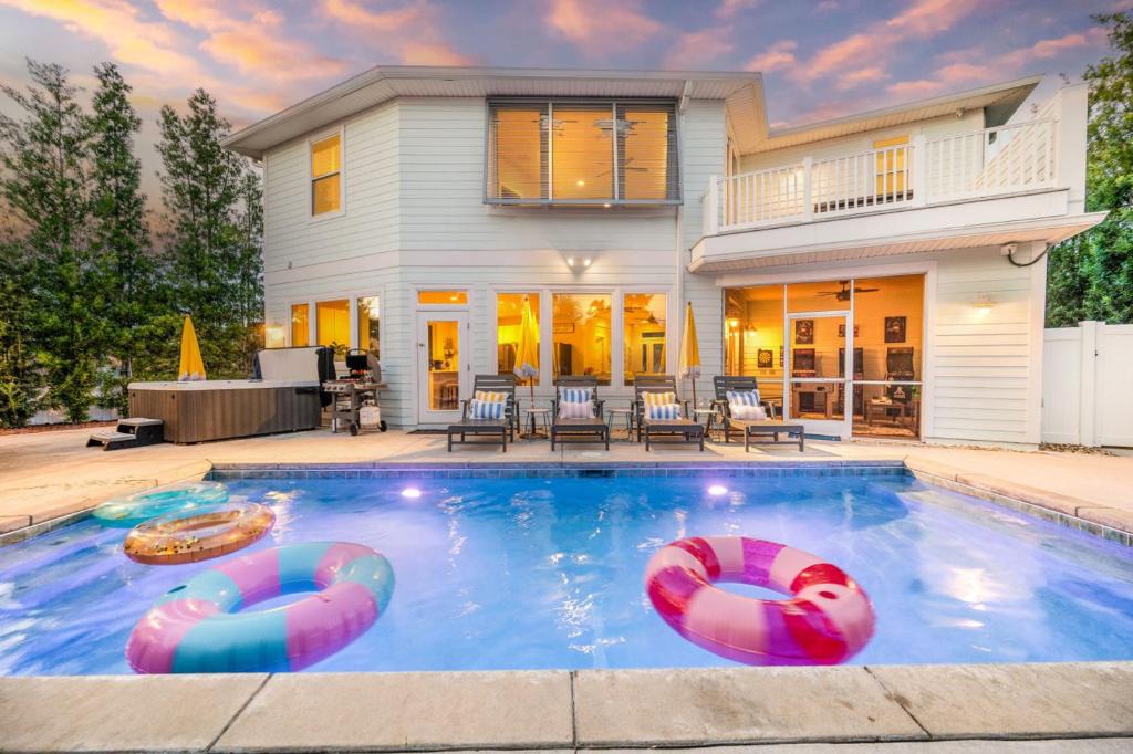 Butler Beach House | Luxury Resort, Near Beach, Heated Pool, Game Room, Hot Tub, Tiki Bar, Pets