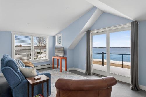 Portland Apartment | Modern Waterfront Apt with Bay Views