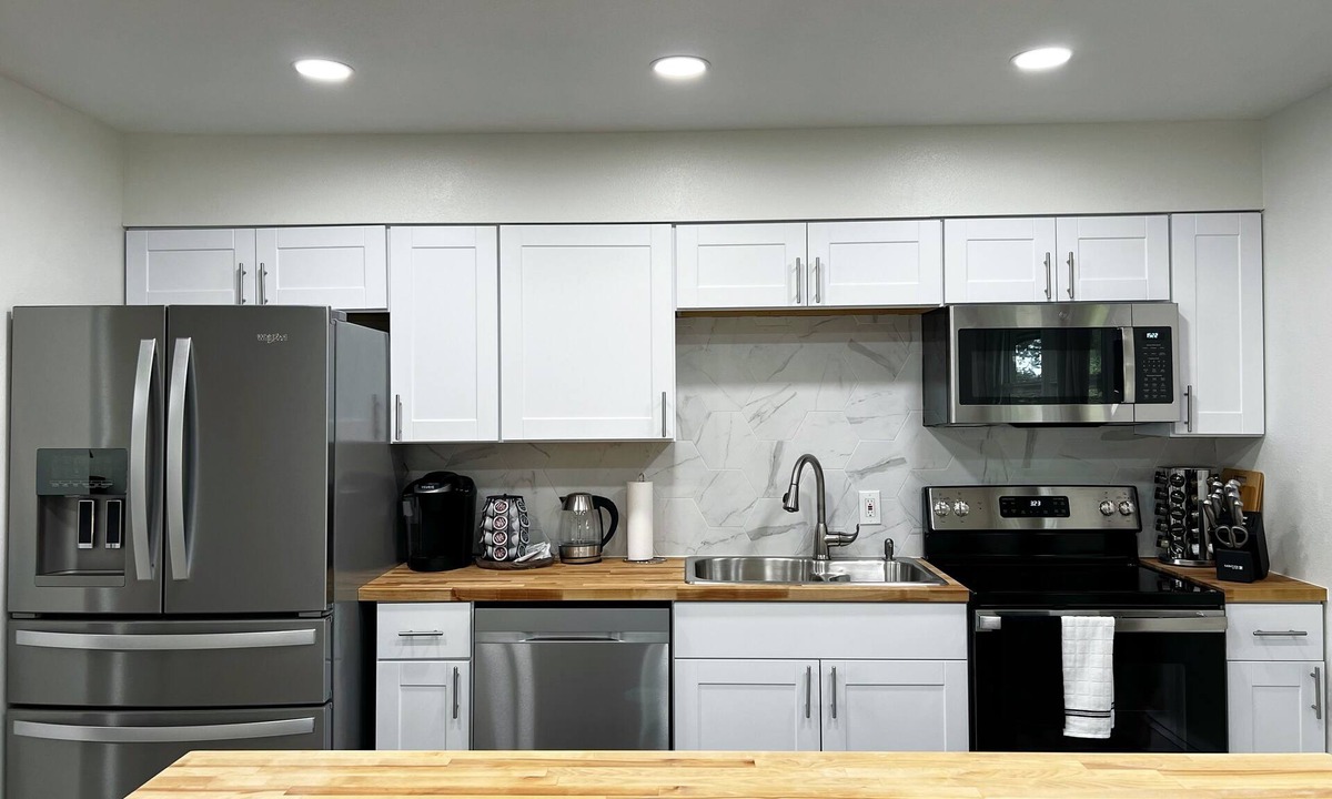 Spenard Apartment | Newly remodeled 2bd 1.5bt apartment in a midtown #2