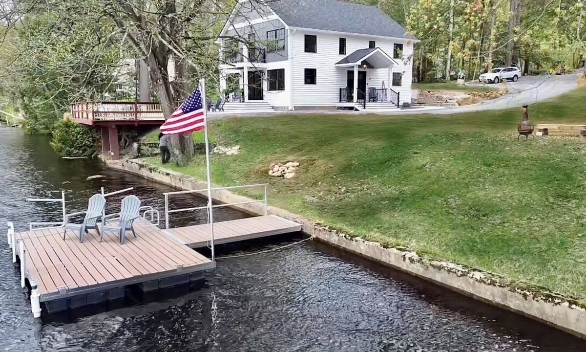 Lake Luzerne House | Peaceful Hudson River Waterfront Farmhouse Near Saratoga & Lake George