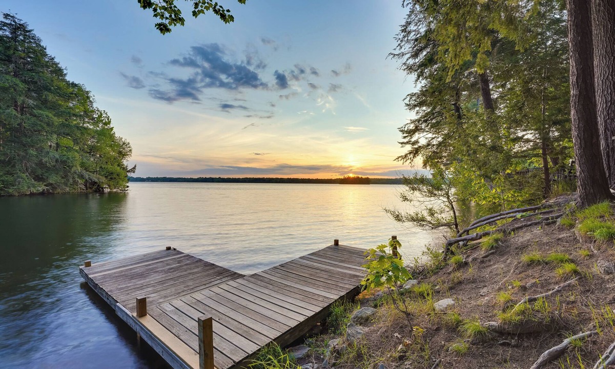 Vassalboro Cabin | Peaceful Lakefront Maine Cabin w/Sunset Views