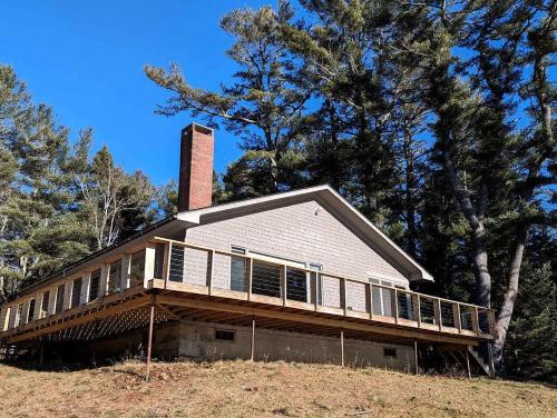 Sullivan House | Secluded Oceanfront Cottage with Wrap-Around Deck near Acadia National Park, Sullivan, Maine