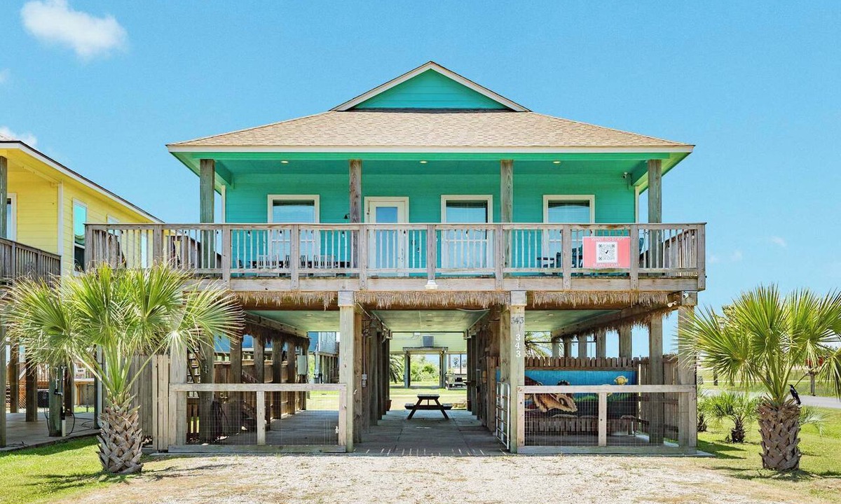 Surfside Beach House | Spacious 4BR Beach House Steps to Surfside Jetty