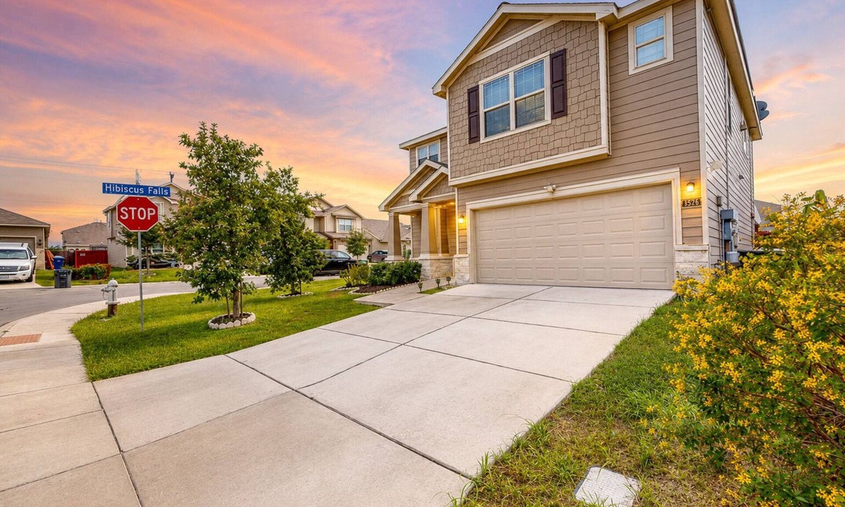 Wetmore House | Spacious home with private yard, patio, grill, AC, & private W/D