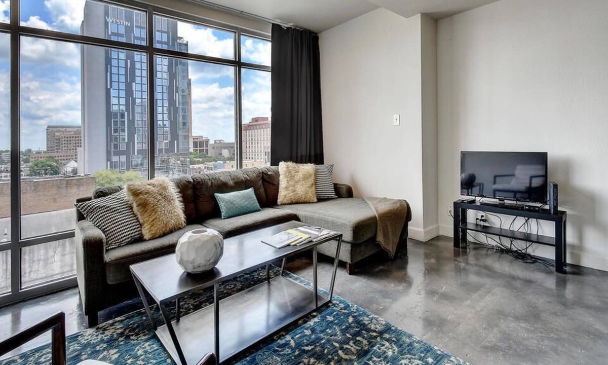 Downtown Austin Apartment | The Littlefields by Lodgewell, Stylish Loft, Downtown Views