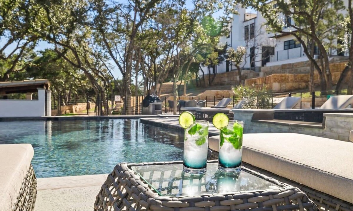 Spicewood Villa | Villa 7 | 3BR | Firepit | Pool | Hot tub | Yoga