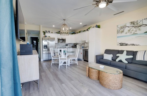Marathon Villa | 2/2 Oceanfront Villa - Newly Remodeled by Sombrero Beach & POOL/DOCK/BOAT RAMP