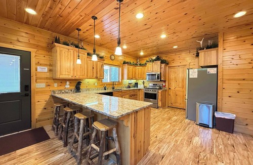 Island Park Cabin | 22 MI to YNP | Firepit & Patio | Spacious Lodge