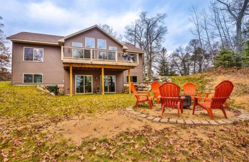 Tomahawk House | A Place To Gather