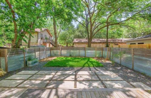 Holly House | Authentic Austin Home with Pool & Big Yard Close to Austin Festivals