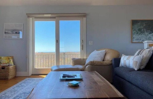 Madequecham House | Authentic Nantucket Experience at Sunny Daze!