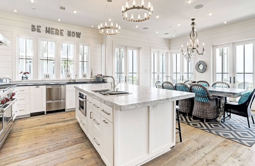 Beachtown House | Beachtown - BEACHFRONT ESTATE - Be Here Now - Elevator + 1-Min Walk to Pool!