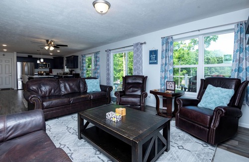 Sister Lakes House | Briona Dreams - Brand new 4 bedroom home on Magician Lake with modern amenities.