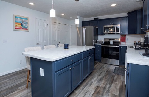 Sister Lakes House | Briona Dreams - Brand new 4 bedroom home on Magician Lake with modern amenities.