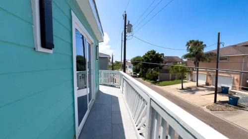 Port Isabel House | Channelfront - Remodeled - Pool - Boatslips