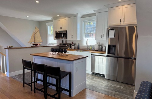 Cohasset Apartment | Charming 2-bed apartment with AC, WiFi in tranquil Cohasset, close to beaches