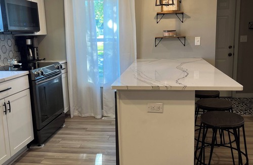 Appleton House | Charming, Cozy 2-bedroom house in Appleton