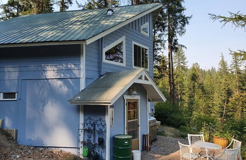 Dayton House | Charming house with orchard and pond close to Flathead Lake