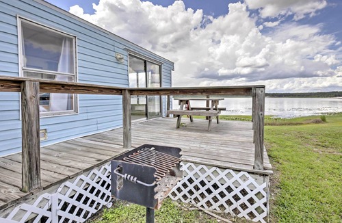 Silver Springs Cottage | Charming Lakefront Cabin in Ocala National Forest!
