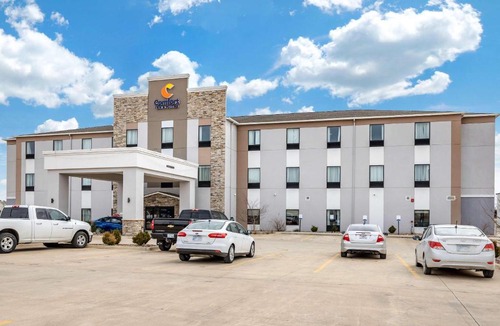 Augusta Hotel | Comfort Inn & Suites Augusta