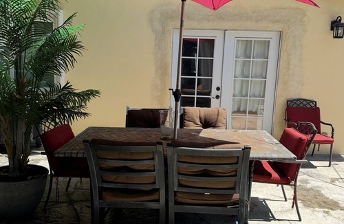 Pomona House | Cozy and charming house all you need is here Several relaxing area awaiting 4-U