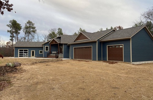 Necedah House | Custom built, private home on Castle Rock Lake -with boat slip