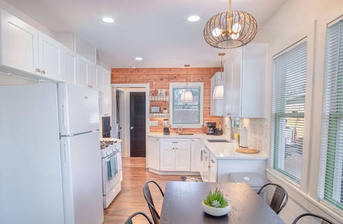 Southtown House | Dazzling 3 BR/2 BA Home Near Downtown Tower Americas