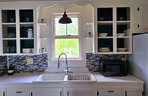 Waterville Apartment | Downtown Den/Sleeps 3/Washer/Dryer