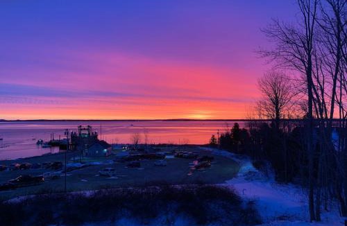 Lincolnville House | Eco-friendly studio - ocean views, close to beach