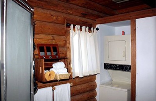 Fairmont Cabin | Fairmont Chalets Montana 1