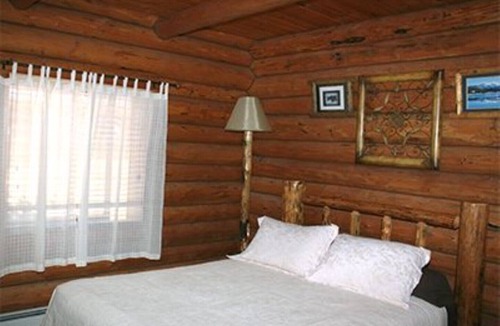 Fairmont Cabin | Fairmont Chalets Montana 1