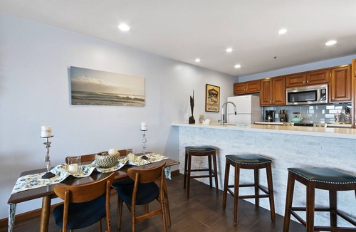 Avalon Condo | H248: Splendid HC Villa +ONLY 1 Step+ Ocean Views+ NEW cart + Electric Fireplace