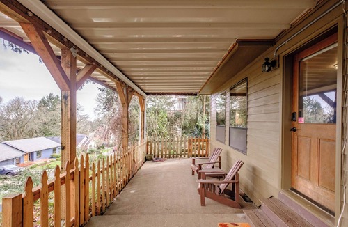 West Salem Apartment | Hidden Treasure - A Private Guest Suite