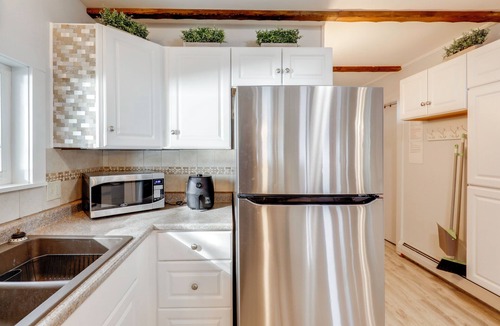 Sunapee Cabin | Lakefront Cabin w/Panoramic Water View & Access