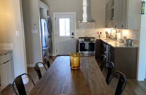 Burnet House | LAKES ARE FULL ~ GET AWAY & COME GLAMP W US ~ HILL COUNTRY, LAKE VIEWS & SPA !