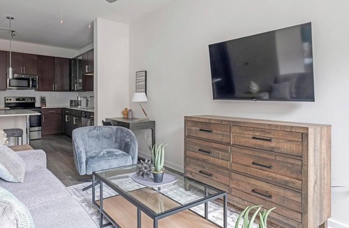 Woodland Heights Apartment | Landing | Beautiful Studio, Yoga Studio, Gym