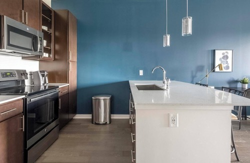 Woodland Heights Apartment | Landing | Chic 1BD, Game Room, Yoga Studio
