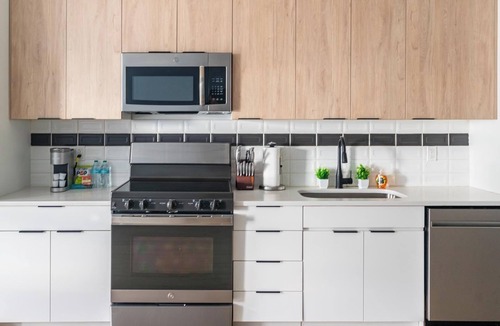 Bozeman Apartment | Landing | Modern 1BD in Downtown Bozeman