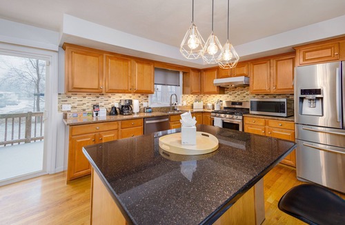 Randolph House | Large Spacious Home with King Beds, very Convenient 4BR 2.5BA