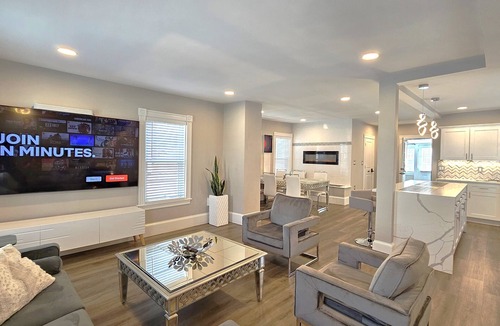 South Medford House | Modern Smart Home with EV charger Near Boston & Harvard, 0.7 miles to MBTA