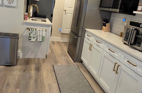 Stoughton Apartment | New Flat ~15 Mins from Boston Stadium/World Cup!
