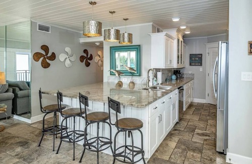 Crescent Beach Condo | Oceanfront Oceanside Dream at Ocean House 222