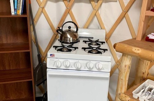 Cantwell Cabin | Peaceful Denali Accommodation for Yurt Glamping in Alaska